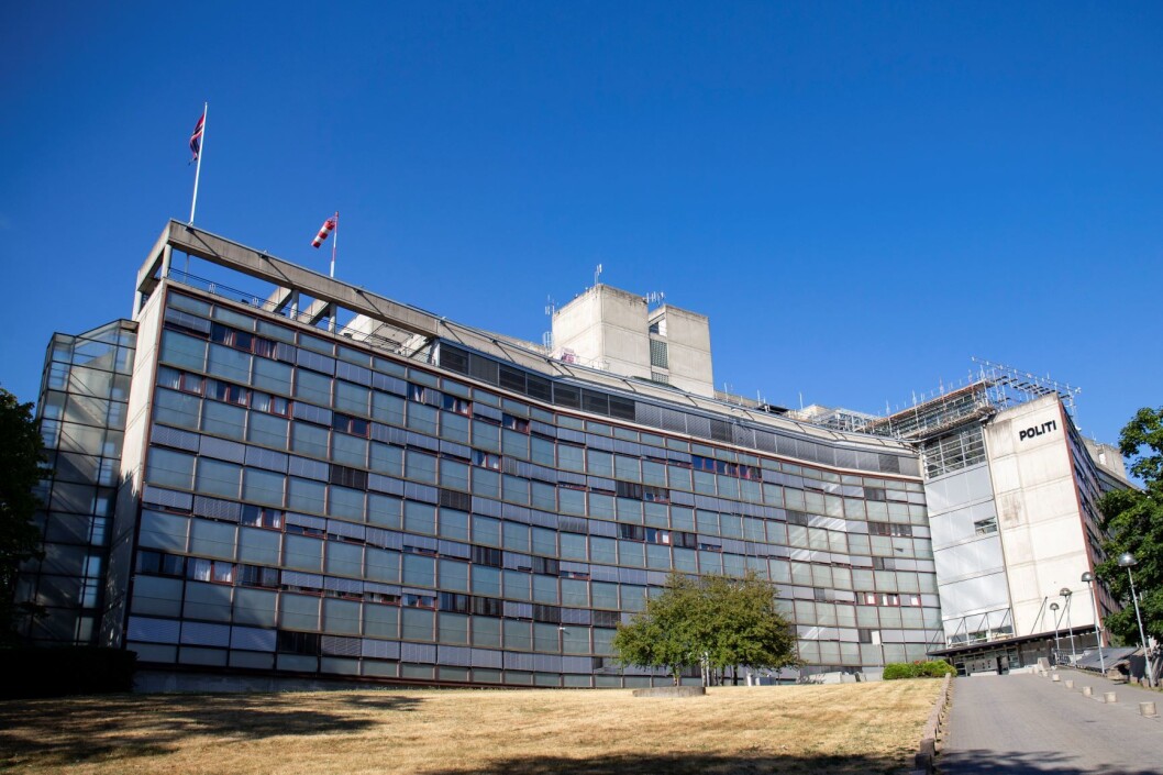 I fjor ble det begått 36.000 lovbrudd i sentrum av Oslo og bydelene Gamle Oslo, Grünerløkka, St. Hanshaugen og Sagene, viser kriminalstatistikken for Oslo politidistrikt. Det utgjør 11, 6 prosent av all kriminalitet i Norge. Her fra Politihuset på Grønland i Oslo. Foto: Fredrik Hagen / NTB scanpix I fjor ble det begått 36.000 lovbrudd i sentrum av Oslo og bydelene Gamle Oslo, Grünerløkka, St. Hanshaugen og Sagene, viser kriminalstatistikken for Oslo politidistrikt. Det utgjør 11, 6 prosent av all kriminalitet i Norge. Her fra Politihuset på Grønland i Oslo. Foto: Fredrik Hagen / NTB scanpix