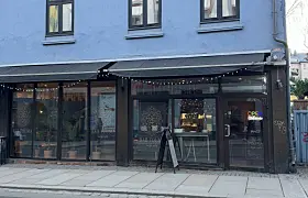 Bab Touma ligger i Thorvald Meyers gate 63.