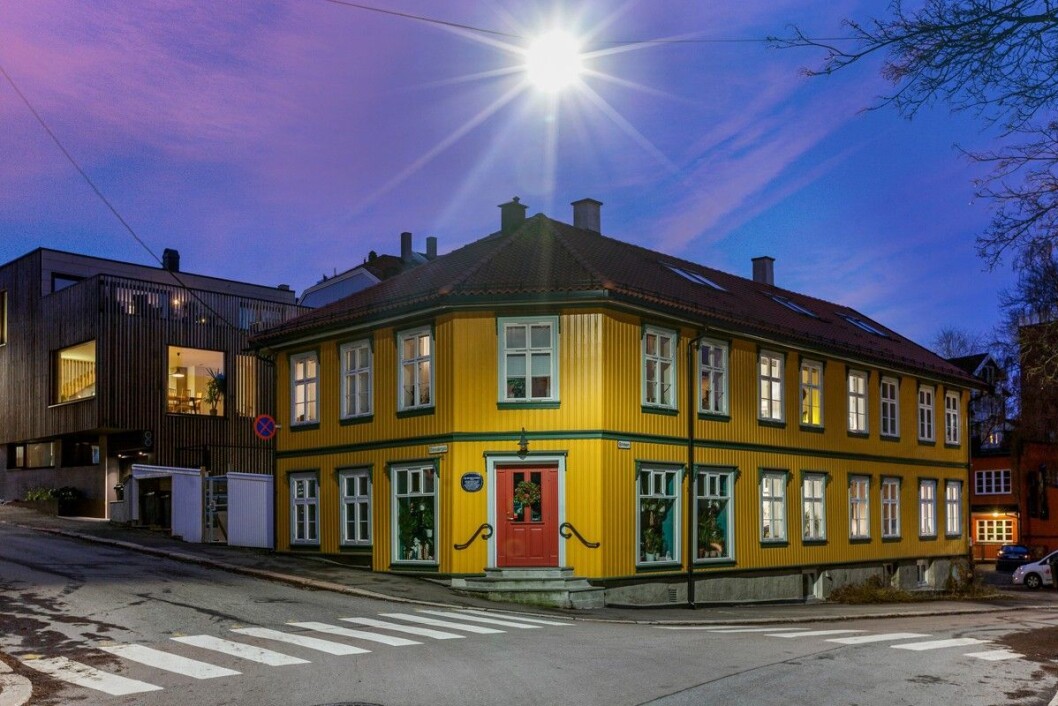 Boligen fra 1870-tallet har en størrelse på 172 kvadratmeter. I gamle dager lå det en melkebutikk her. Foto: Studio Oslo Boligen fra 1870-tallet har en størrelse på 172 kvadratmeter. I gamle dager lå det en melkebutikk her. Foto: Studio Oslo