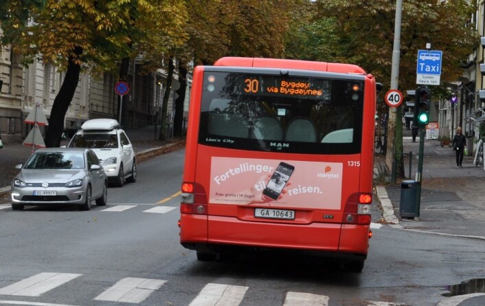 På en 700 meter lang strekning forsinkes bussene med 7-8 minutter etter at kollektivfeltet ble erstattet med sykkeltraséer i Bygdøy allé. Foto: Arnsten Linstad På en 700 meter lang strekning forsinkes bussene med 7-8 minutter etter at kollektivfeltet ble erstattet med sykkeltraséer i Bygdøy allé. Foto: Arnsten Linstad