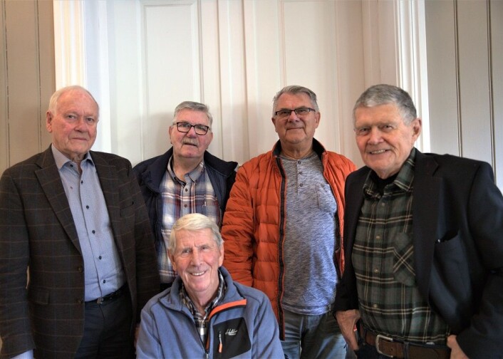 Fem av gutta fra c-klassen på Sagene skole 1949-1956. Fra venstre: Olav Dag Hauge, Terje Johansen, Torgeir Lindblad og Jan Abrahamsen. Foran: Arne Svendsen. Foto: André Kjernsli Fem av gutta fra c-klassen på Sagene skole 1949-1956. Fra venstre: Olav Dag Hauge, Terje Johansen, Torgeir Lindblad og Jan Abrahamsen. Foran: Arne Svendsen. Foto: André Kjernsli