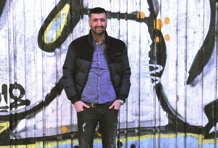 Den lokale ildsjelen Mohamed Fariss mener det er viktig å ta med ungdommen på råd når nye planer for Grønland skal utarbeides. Foto: Christian Boger Den lokale ildsjelen Mohamed Fariss mener det er viktig å ta med ungdommen på råd når nye planer for Grønland skal utarbeides. Foto: Christian Boger