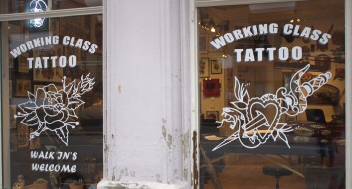 Working Class Tattoo Shop ligger på Grønland. Her sett utenfra. Foto: Cuiming Pang Working Class Tattoo Shop ligger på Grønland. Her sett utenfra. Foto: Cuiming Pang