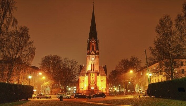 Paulus kirke på Grünerløkka løftes også frem som et sted hvor skeive kan komme og vite at de blir akseptert for den de er. Paulus kirke på Grünerløkka løftes også frem som et sted hvor skeive kan komme og vite at de blir akseptert for den de er.