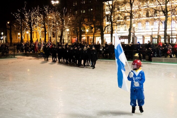 Det var høytidelig innmarsj før den offisielle åpningen av VM. Foto: Bjørnar Morønning Det var høytidelig innmarsj før den offisielle åpningen av VM. Foto: Bjørnar Morønning