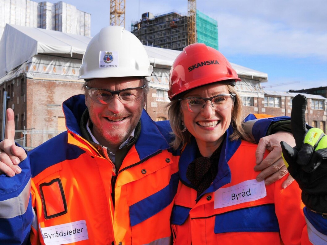 Byrådsleder Raymond Johansen og skolebyråd Inga Marte Thorkildsen mener elever må satse på yrkesfag. Foto: Karin Steenstrup, Oslo kommune Byrådsleder Raymond Johansen og skolebyråd Inga Marte Thorkildsen mener elever må satse på yrkesfag. Foto: Karin Steenstrup, Oslo kommune