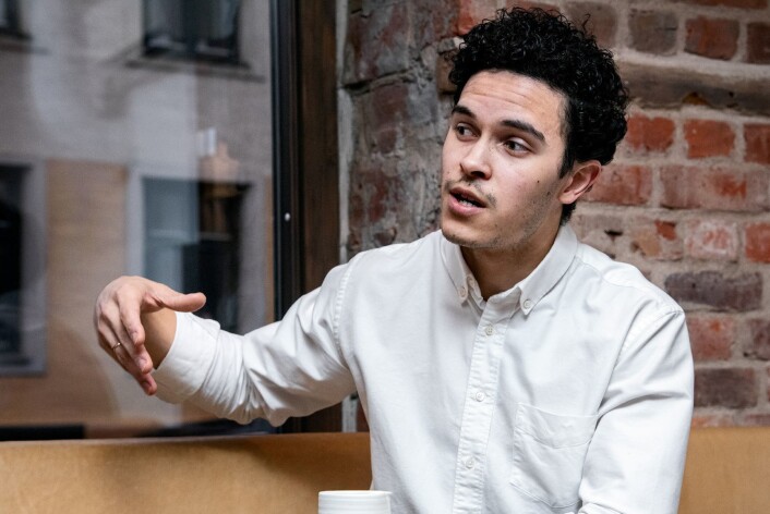 Julian Cummings er opptatt av den høye etiske bevisstheten ved kaffebaren. Foto: Bjørnar Morønning Julian Cummings er opptatt av den høye etiske bevisstheten ved kaffebaren. Foto: Bjørnar Morønning