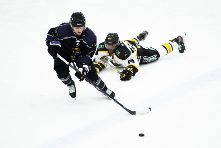 Ikke lett å være Stavanger Oilers denne dagen. Foto: Bjørnar Morønning Ikke lett å være Stavanger Oilers denne dagen. Foto: Bjørnar Morønning