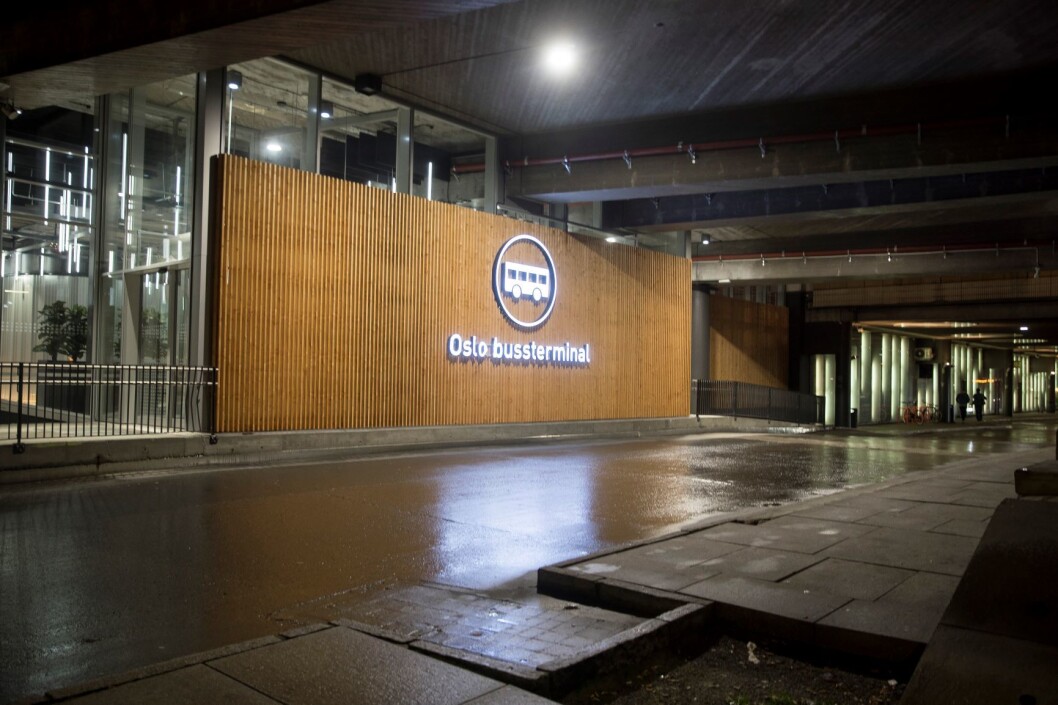 Trafikken ved Oslo bussterminal viser en økning på 2,4 prosent for fjoråret sammenlignet med 2018. Det utgjør en økning i antall passasjerer på nær 600.000. Foto: Terje Pedersen / NTB scanpix Trafikken ved Oslo bussterminal viser en økning på 2,4 prosent for fjoråret sammenlignet med 2018. Det utgjør en økning i antall passasjerer på nær 600.000. Foto: Terje Pedersen / NTB scanpix