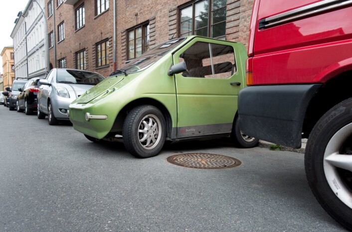 Nå må også elbiler betaler på offentlige parkeringsplasser i byen. Foto: Gorm Kallestad / NTB scanpix Nå må også elbiler betaler på offentlige parkeringsplasser i byen. Foto: Gorm Kallestad / NTB scanpix
