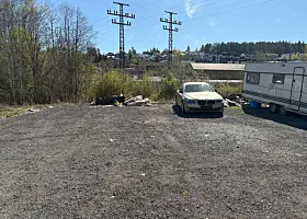 Dumping av avfall bak Ellingsrud fotballbane