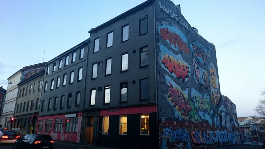 Aktivistene fra Vestbreddden VelVel har fått tilbud om å kjøpe eiendommen fra Urbanium. Foto: Christian Boger Aktivistene fra Vestbreddden VelVel har fått tilbud om å kjøpe eiendommen fra Urbanium. Foto: Christian Boger