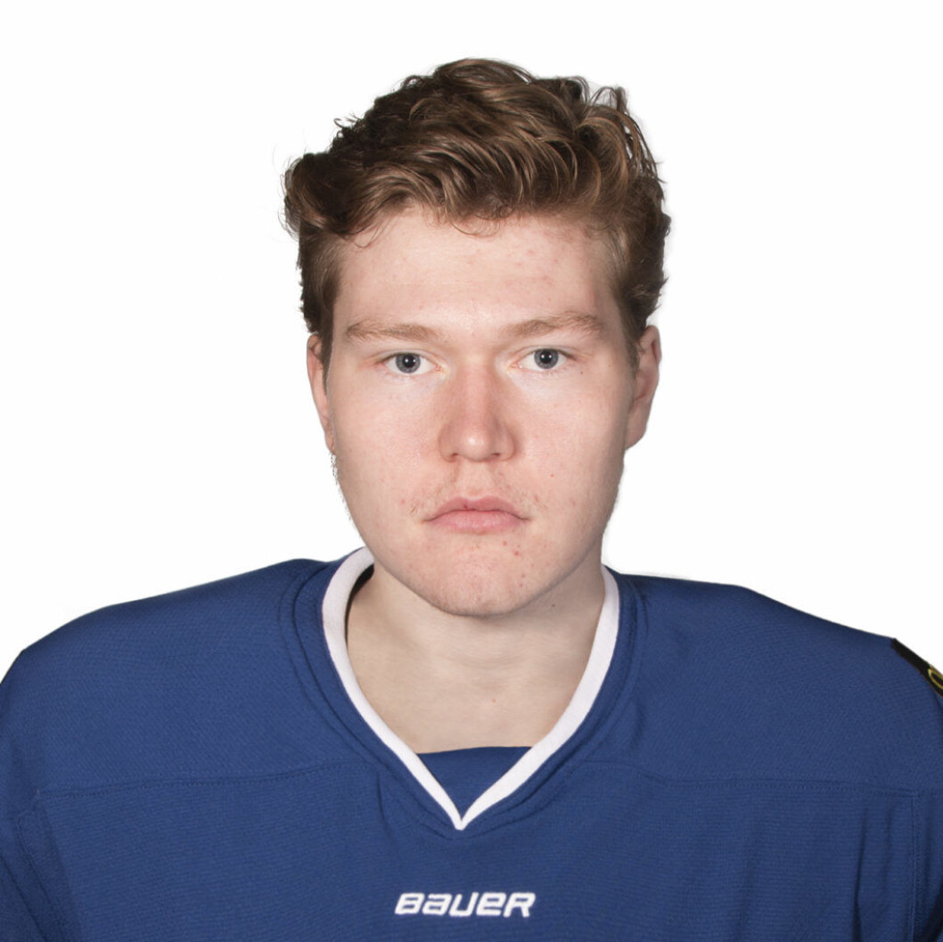 Thiomas Olsen må stå over 9 kamper etter kollisjon med en dommer. Foto:<a href=vif-hockey.no> Vålerenga Hockey</a> Thiomas Olsen må stå over 9 kamper etter kollisjon med en dommer. Foto:<a href=vif-hockey.no> Vålerenga Hockey</a>