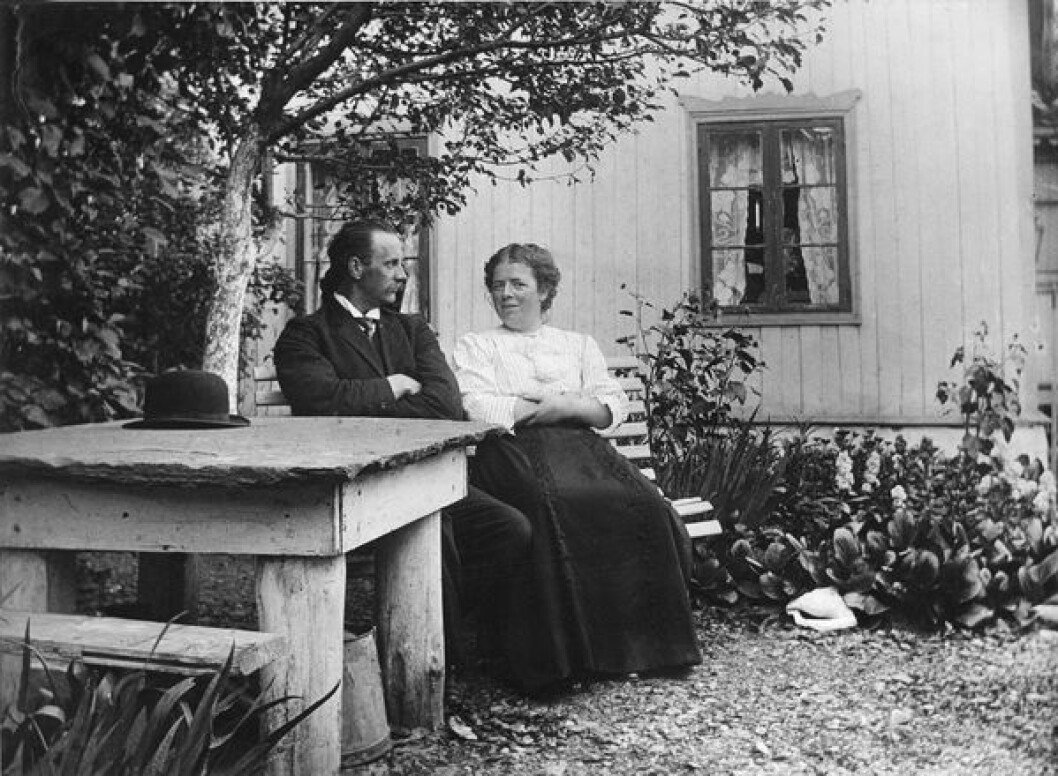 Lundinfamilien eide opprinnelig begge husene Riksantikvaren nå freder. Lundinfamilien eide opprinnelig begge husene Riksantikvaren nå freder.