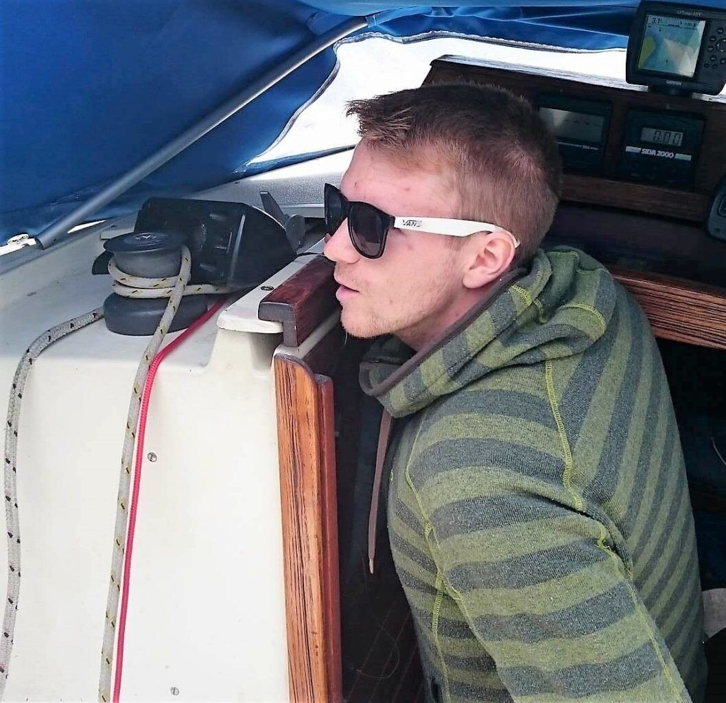 Tage Erlend Tellnes finner ro og frihet om bord i båten i Oslo. Foto T. E. Tellnes Tage Erlend Tellnes finner ro og frihet om bord i båten i Oslo. Foto T. E. Tellnes