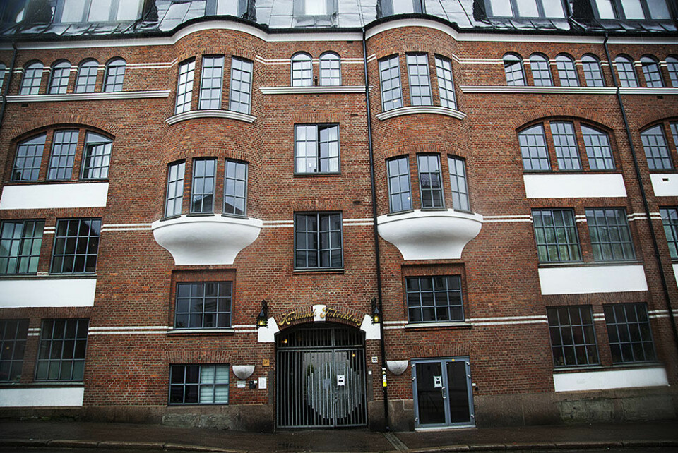 Fabrikkens fasade er bevart, og den ser ganske lik ut som den gjorde på tidlig 1900-tall. Foto: Elisabeth Ulla Uksnøy.