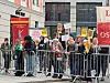 Rundt 100–150 demonstranter møtte opp utenfor Håndverkeren under Norgesdemokratenes konferanse.