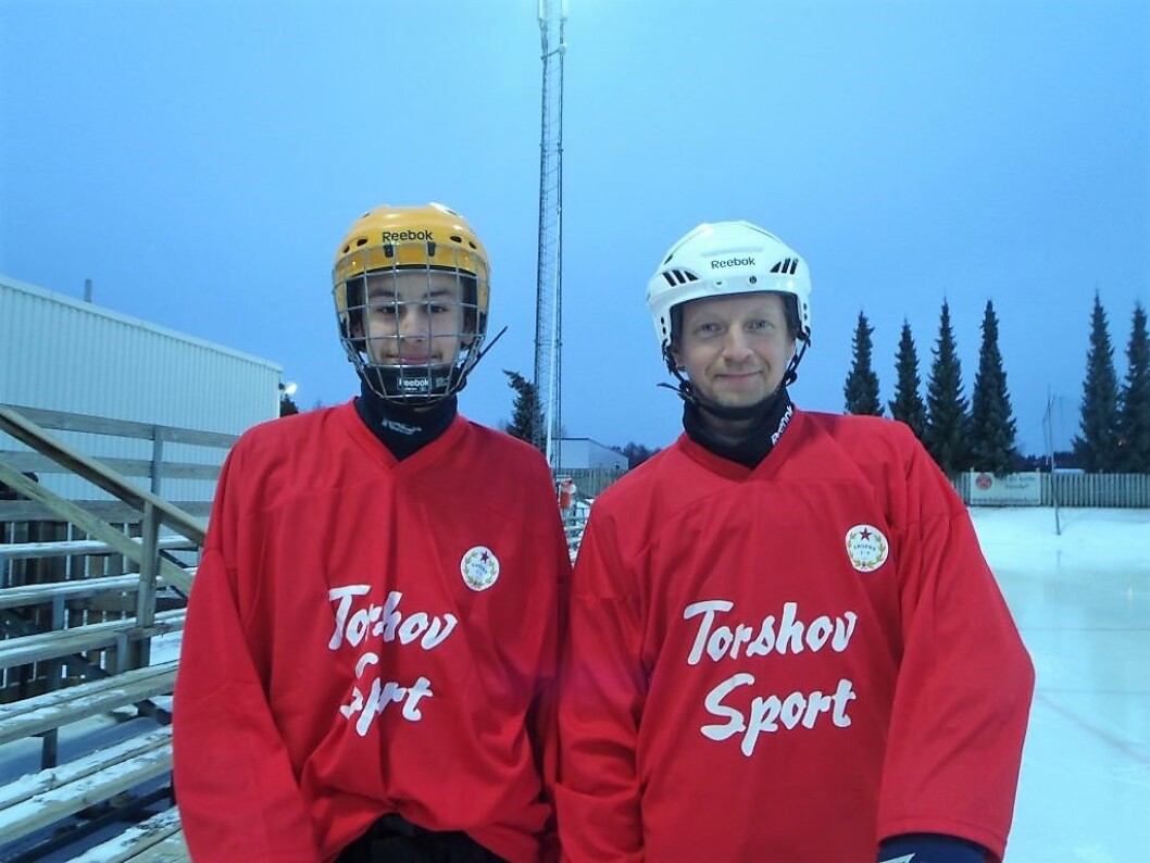 Åsmund Olai Sand-Larsen (14) og Eigil Spongsveen (43) var yngst og eldst på laget. Foto: Anders Høilund Åsmund Olai Sand-Larsen (14) og Eigil Spongsveen (43) var yngst og eldst på laget. Foto: Anders Høilund