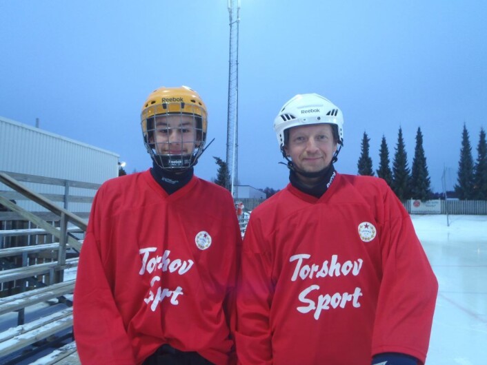 Sagene IF bandys A-lag etter treningskampen mot Hauger IL. Sagene IF bandys A-lag etter treningskampen mot Hauger IL.