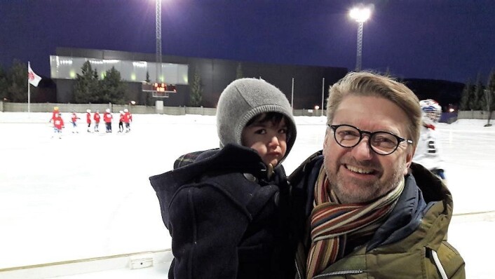 Sagene bryggeri og Henning Thoresen sponset laget med vørterøl. Henning kaller seg tredje generasjon Sagene IF. Foto: Anders Høilund Sagene bryggeri og Henning Thoresen sponset laget med vørterøl. Henning kaller seg tredje generasjon Sagene IF. Foto: Anders Høilund