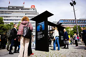 Fra fotoutstillingen På jobb 22. juli, på Youngstorget.