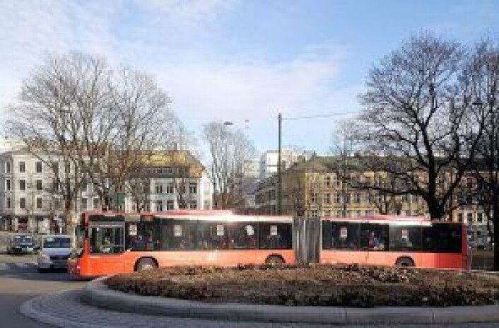 Leddbussene på linje 54 får snart selskap av leddbusser på alle 34-avganger på samme rute. Foto: Tarjei Kidd Olsen Leddbussene på linje 54 får snart selskap av leddbusser på alle 34-avganger på samme rute. Foto: Tarjei Kidd Olsen
