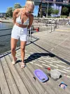 Elisabeth (39) så frykten rett fremfor seg da hun skulle prøve å holde en krabbe - det gikk ikke som de håpet.