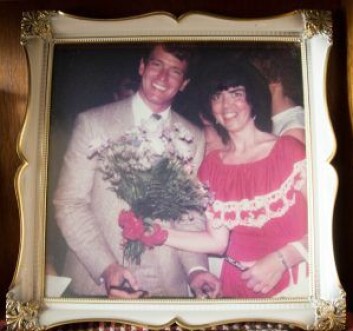 Gordon Thomson og Inger-Marie Lilleengen i 1984. På Fornebu flyplass. Gordon Thomson og Inger-Marie Lilleengen i 1984. På Fornebu flyplass.