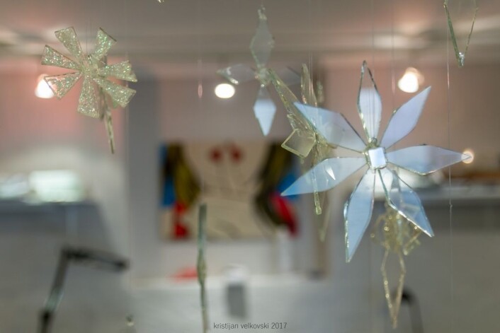 Glassblomster fra glassverkstedet. Foto: Kristijan Velkovski Glassblomster fra glassverkstedet. Foto: Kristijan Velkovski