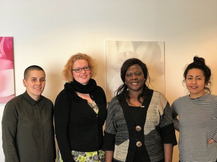 Fra venstre: Susanne Øvergaard (Skeiv verden), Bodil Fremstad (EMI), Channeh Maram Joof (OXLO), Nina Bahar (Skeiv verden). Foto: Ina Holmgren Johansen Fra venstre: Susanne Øvergaard (Skeiv verden), Bodil Fremstad (EMI), Channeh Maram Joof (OXLO), Nina Bahar (Skeiv verden). Foto: Ina Holmgren Johansen