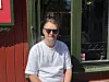 Når Edward Joseph Shaw har mulighet, så drar han til benjamin for å få en matbit.
