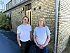 Ingrid Jenny Guldvik (t.v.) og sokneprest Mette Ortega-Bundgaard er bekymret over utviklingen av narkotikasalg i nabolaget.
