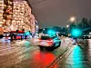 Taxi buss biltrafikk natt Oslo sentrum grønt lys trafikklys Nationaltheateret Foto: Arnsten Linstad