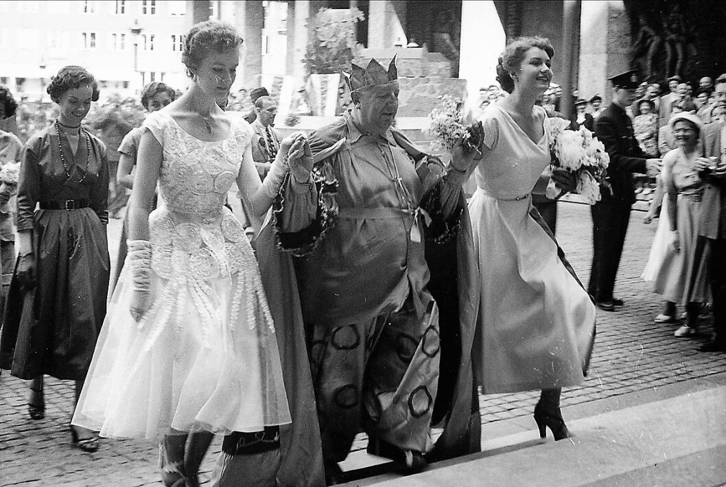Oslodagen 1953. Kong Einar Rose og terner. Foto: Henriksen & Steen /Oslo museum Oslodagen 1953. Kong Einar Rose og terner. Foto: Henriksen & Steen /Oslo museum