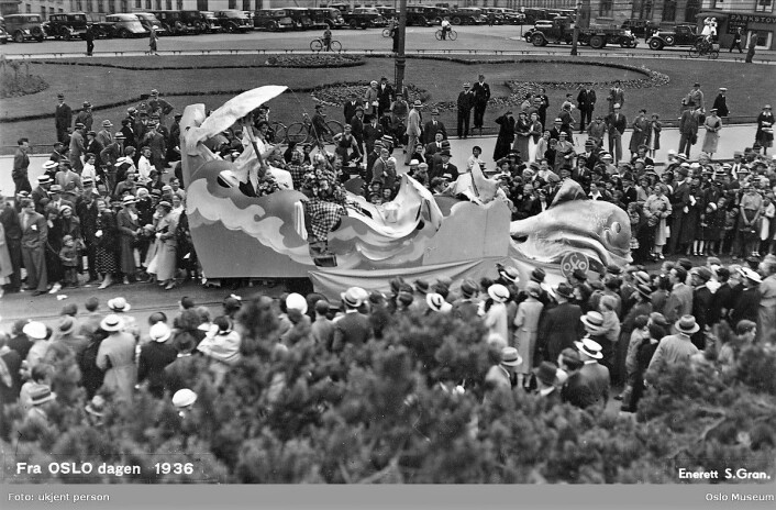 Oslodagen i 1936, her fra Drammensveien 2. Foto: Ukjent / Oslo museum Oslodagen i 1936, her fra Drammensveien 2. Foto: Ukjent / Oslo museum