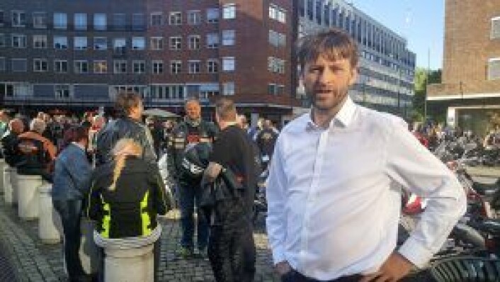 Eirik Lae Solberg på MC-mønstringen foran Rådhuset i går. Foto: Tarjei Kidd Olsen Eirik Lae Solberg på MC-mønstringen foran Rådhuset i går. Foto: Tarjei Kidd Olsen