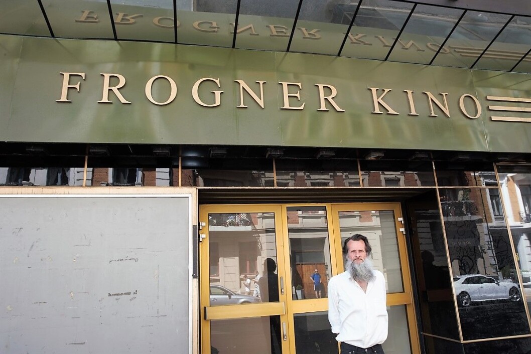 Frogner kino har fått en ny eier og Aksjonsgruppen Frogner kino grendehus innser at deres planer om et grendehus for bydelen ser ut til å ha falt i fisk. Foto: Knut Anders Moi Frogner kino har fått en ny eier og Aksjonsgruppen Frogner kino grendehus innser at deres planer om et grendehus for bydelen ser ut til å ha falt i fisk. Foto: Knut Anders Moi