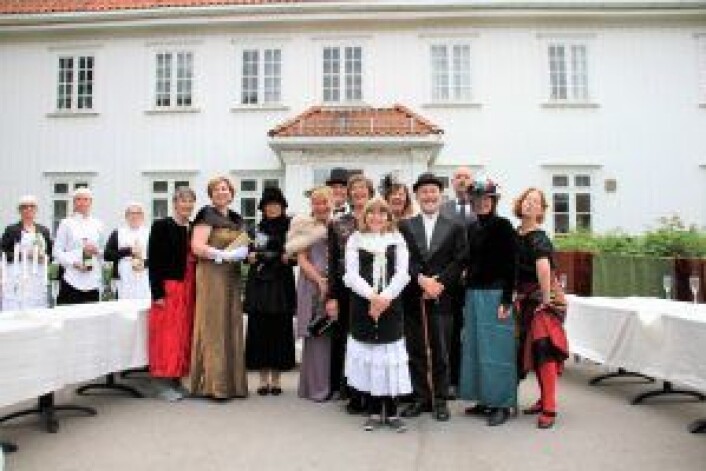 Akerselva kultur- og teaterlag i full regalia. Foto: Per Øivind Eriksen Akerselva kultur- og teaterlag i full regalia. Foto: Per Øivind Eriksen
