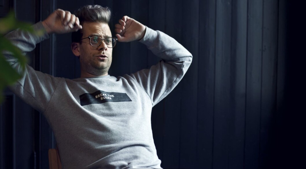 Petter Dille er mannen med utallige kapper og sterke meninger. Foto: Patricia Varela og Jørgen Grindal Engeset Petter Dille er mannen med utallige kapper og sterke meninger. Foto: Patricia Varela og Jørgen Grindal Engeset