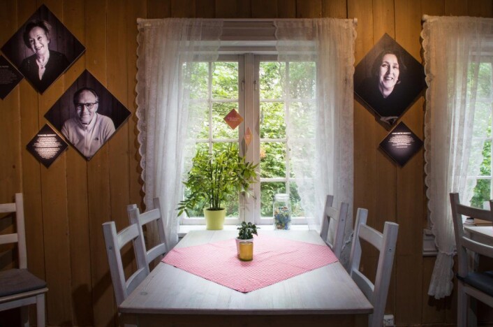 Dagens utstilling viser folk som har hatt tilknytning til huset etter at det ble reddet på 70-tallet. Foto: Kyrre Songstad Seim Dagens utstilling viser folk som har hatt tilknytning til huset etter at det ble reddet på 70-tallet. Foto: Kyrre Songstad Seim
