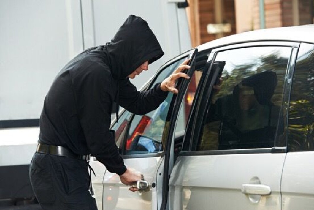 Ikke nøl, ring politiet om du ser et biltyveri. Foto: Wikimedia commons Ikke nøl, ring politiet om du ser et biltyveri. Foto: Wikimedia commons