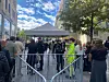 Politiet bemanner en rekke innslippspunkter til sentrum.