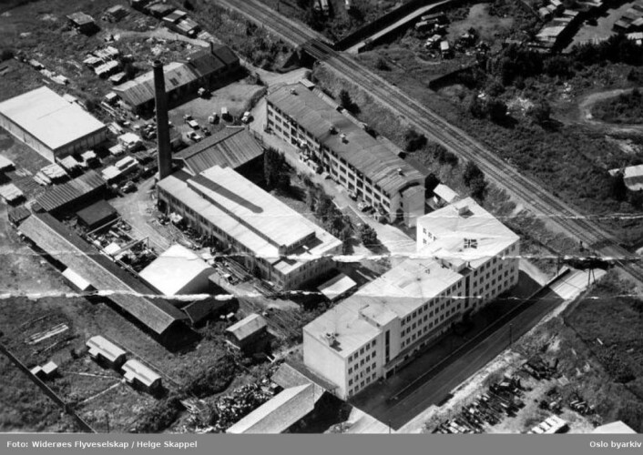Slik så Levahn mekaniske verksted ut i 1950. Foto: Widerøes Flyveselskap/Helge Skappel/Oslo byarkiv Slik så Levahn mekaniske verksted ut i 1950. Foto: Widerøes Flyveselskap/Helge Skappel/Oslo byarkiv