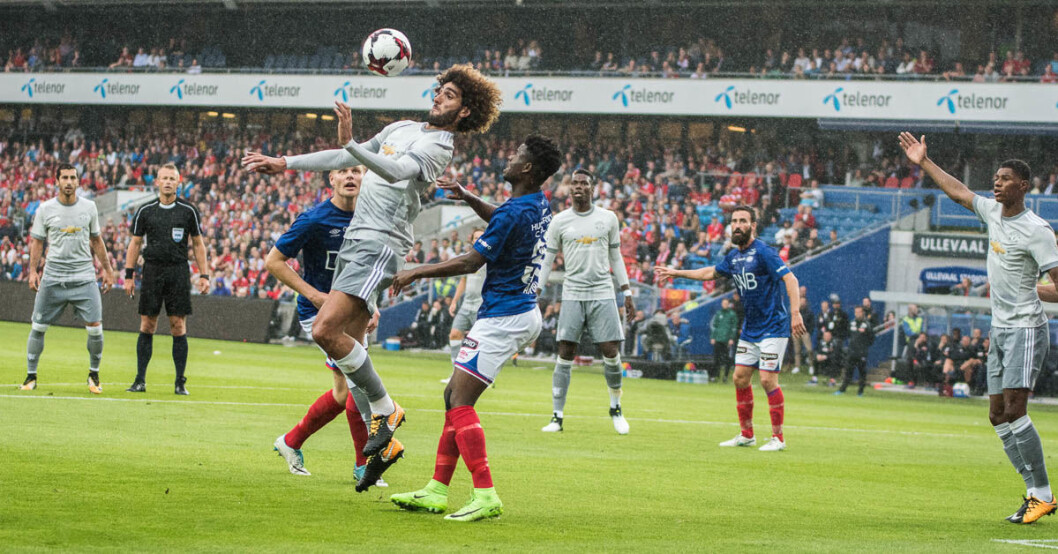 Fellaini tar imot et innlegg fra høyrekanten. Foto: Willy Larsen Fellaini tar imot et innlegg fra høyrekanten. Foto: Willy Larsen