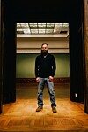 Kunstner og gallerisjef Lars Ø. Ramberg i Nasjonalgalleriet