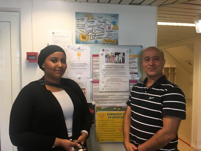 Majid Ziraksaz og Iman Belgasim synes begge det er givende å jobbe med prosjektet. Foto: Live Drønen Majid Ziraksaz og Iman Belgasim synes begge det er givende å jobbe med prosjektet. Foto: Live Drønen