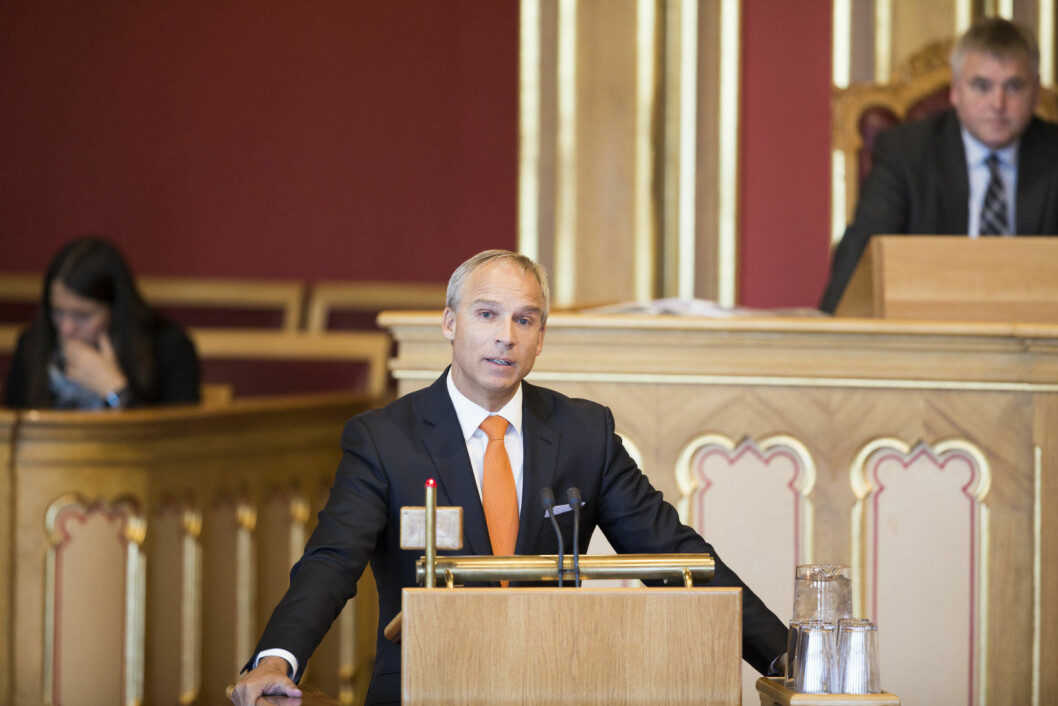 Hans Olav Syversen (KrF) under fremlegging av statsbudsjett for 2017. Foto: Stortinget
