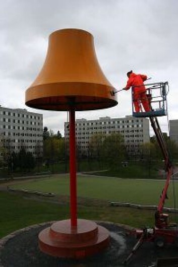 Den store lampa Engebretsen rapper om er kunstverket "Storstua" av Fredrik og Martin Raddum. Foto: Kulturetaten, Oslo kommune/Wikipedia. Den store lampa Engebretsen rapper om er kunstverket "Storstua" av Fredrik og Martin Raddum. Foto: Kulturetaten, Oslo kommune/Wikipedia.