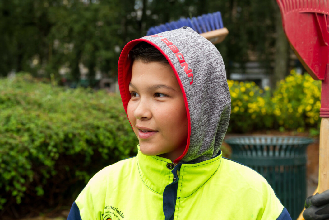 � Det er mye bedre å jobbe enn å sitte hjemme, sier Luca Beuzelin. Foto: Kristijan Velkovski � Det er mye bedre å jobbe enn å sitte hjemme, sier Luca Beuzelin. Foto: Kristijan Velkovski