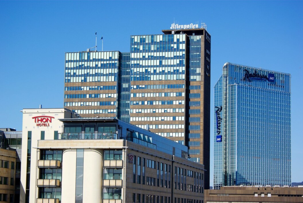 Postgiorbygget og Oslo Plaza Hotel. Foto: Wikimedia Commons Postgiorbygget og Oslo Plaza Hotel. Foto: Wikimedia Commons